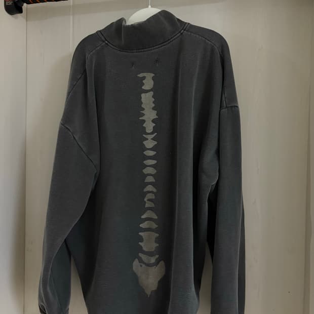 덱스 에씰미 하프집업 L 