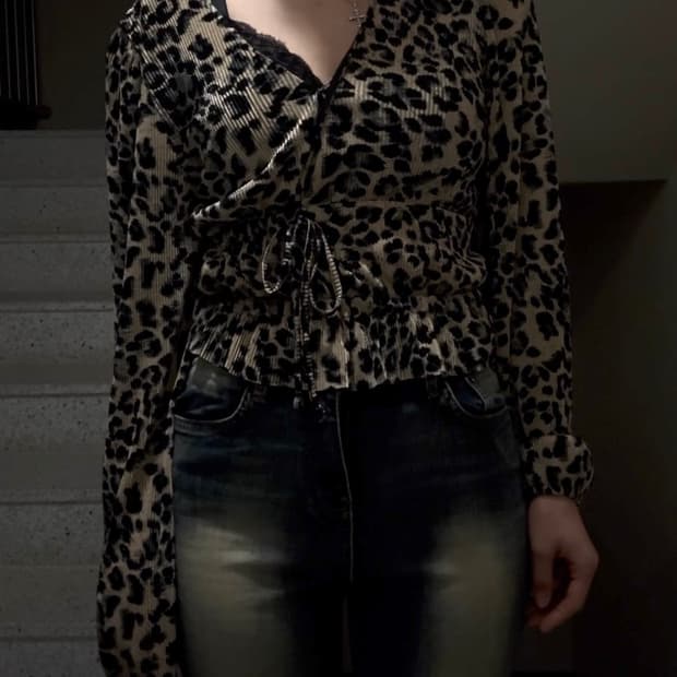 zara 레오파드 랩 블라우스