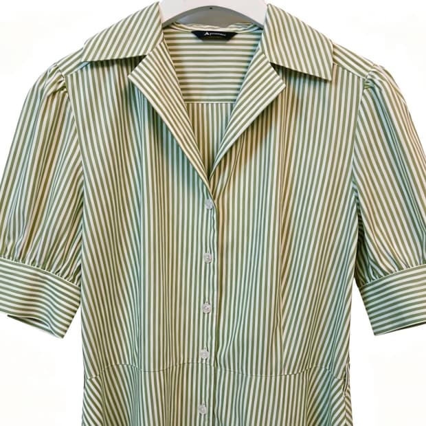 [Aquascutum] 아쿠아수큐텀 런던 리얼 자개단추 스트라이프 원피스