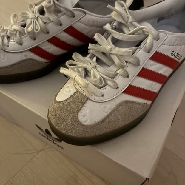 아디다스X헬로키티 가젤 240