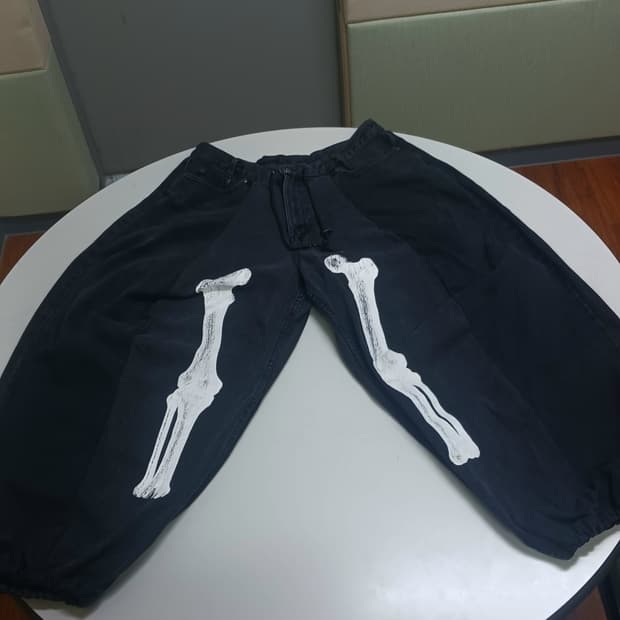 빈티지 오버핏 해골 힙한 검정생 청바지