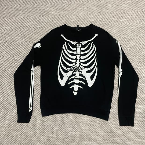 빈티지 본 그래픽 롱슬리브 