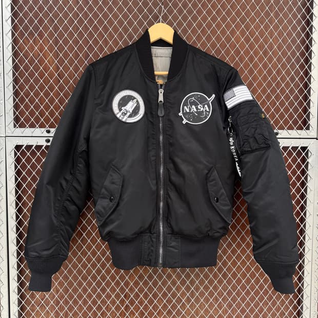 알파인더스트리 나사 NASA MA-1 블랙 리버시블 봄버 항공자켓 S