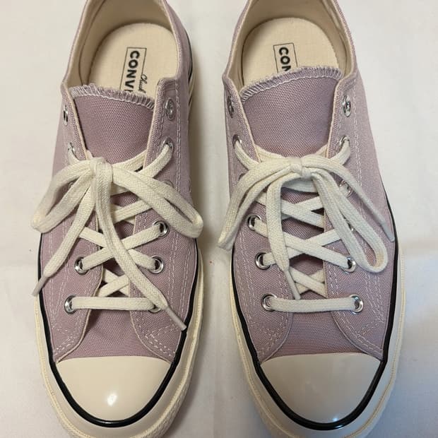 컨버스 척 70 로우 히말라얀 솔트 255-260 사이즈 판매합니다.