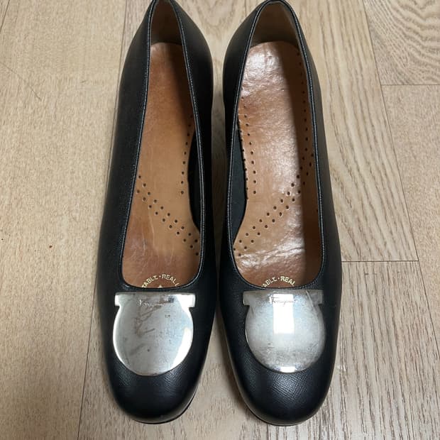 페라가모 블랙 구두