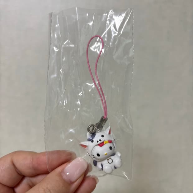 산리오 고전 젖소 키티 스트랩 키링