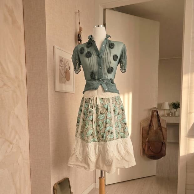 [Thursday Island] 빈티지 무드 레이스 패치워크 스커트