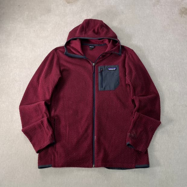 100 파타고니아 22FW R1 에어 풀집업