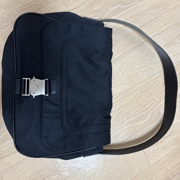 마뗑킴 버클백 블랙