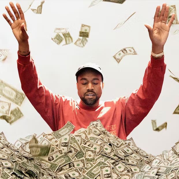 칸예 옷장 털어옴