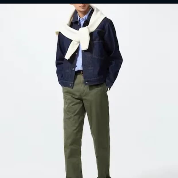 유니클로 레귤러 치노팬츠 카키 82