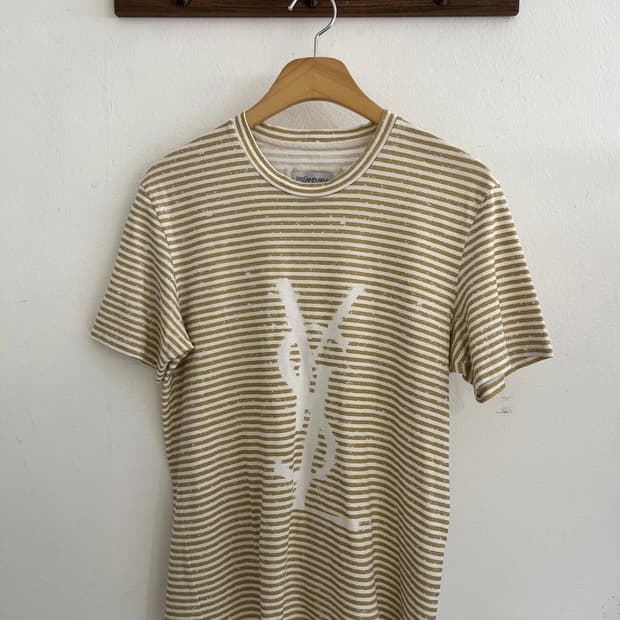 Ysl  입생로랑 티셔츠