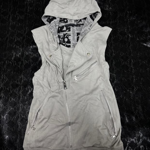 “Quash” 00’s Over Hoodie Print Side zipp