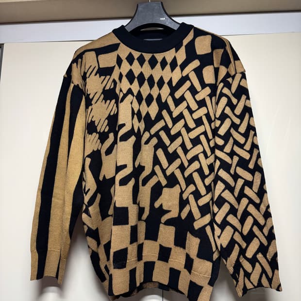 이세이미야케 1986 인타르시아 니트