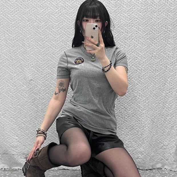 아베크롬비 빈티지 캐주얼 패치로고 슬림핏 반팔티 S C11623