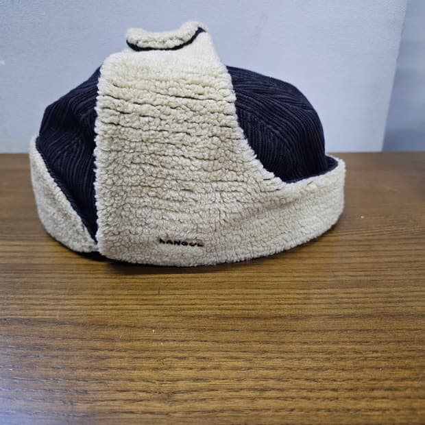 캉골 트루퍼 햇 군밤모자