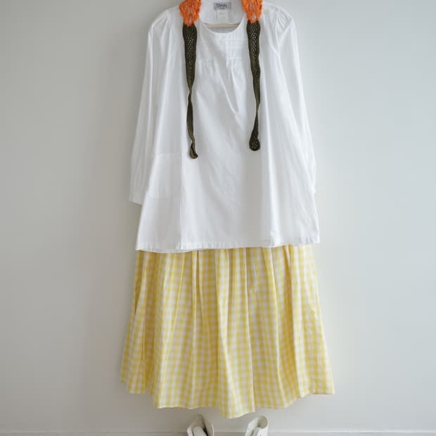 Christy제품
• 화이트 포켓 코튼 블라우스