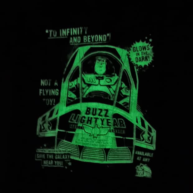 디즈니 토이스토리 버즈 야광 반팔