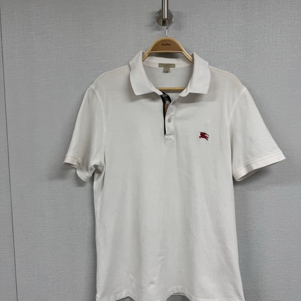 버버리 카라 반팔 티셔츠