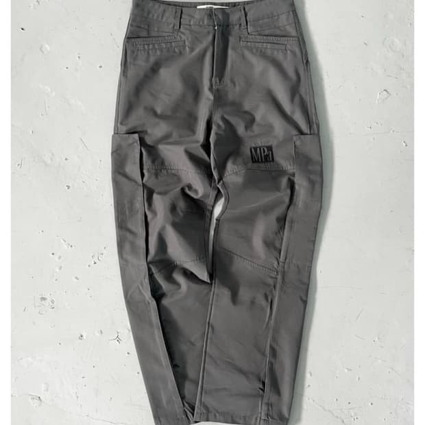 MPa MULTI PANEL CARGO PANTS(Grey)