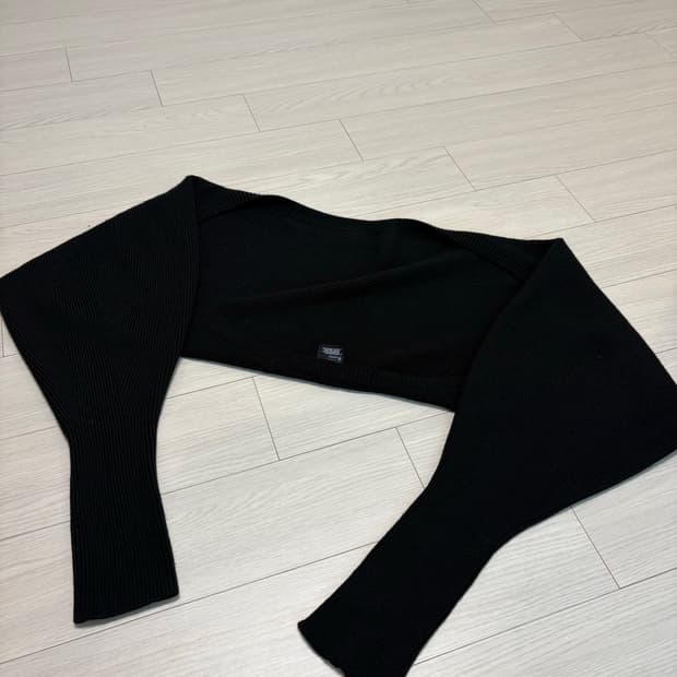 코스 숄더 볼레로 블랙