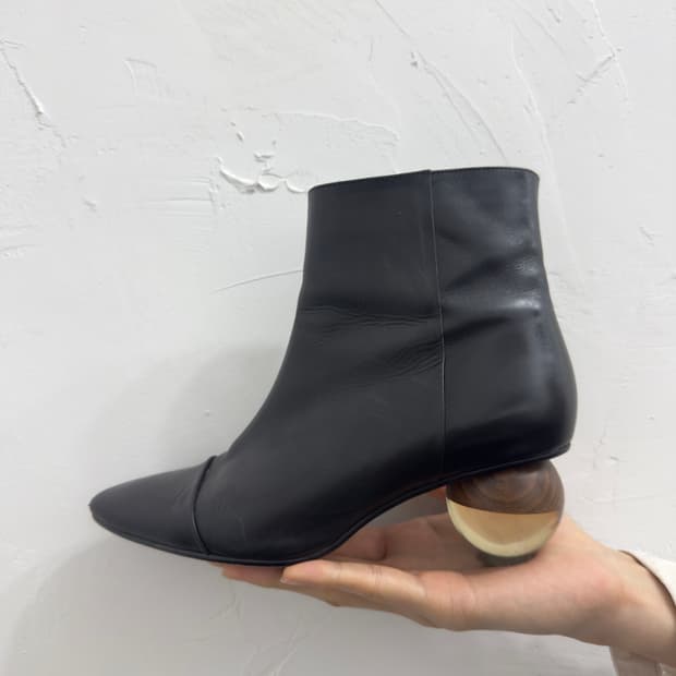 thym design heels