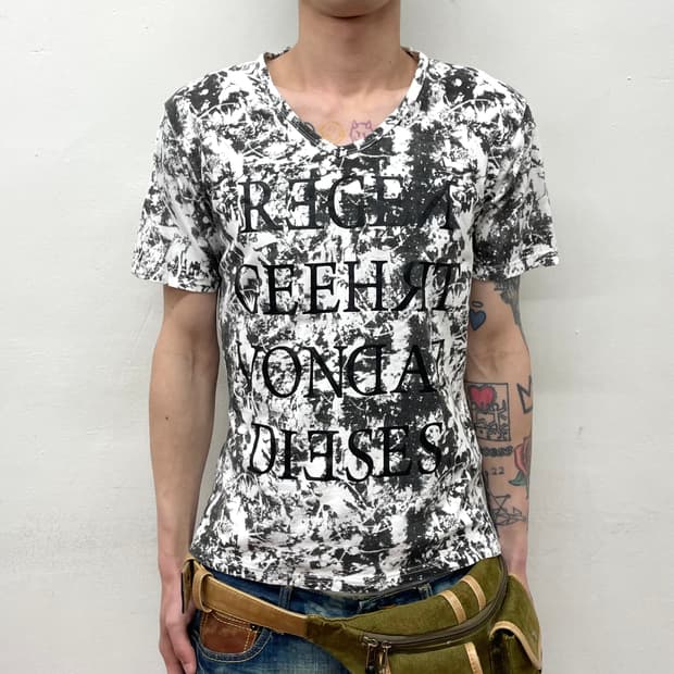 Black Tie Ruff T-shirt 