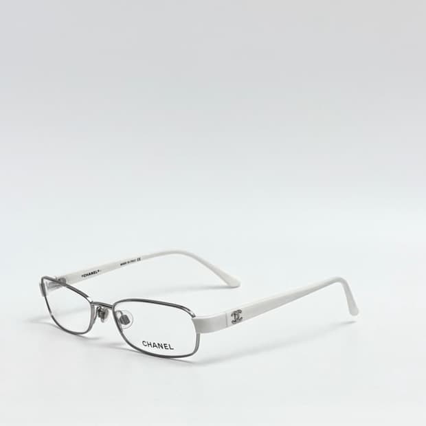 샤넬 화이트 안경