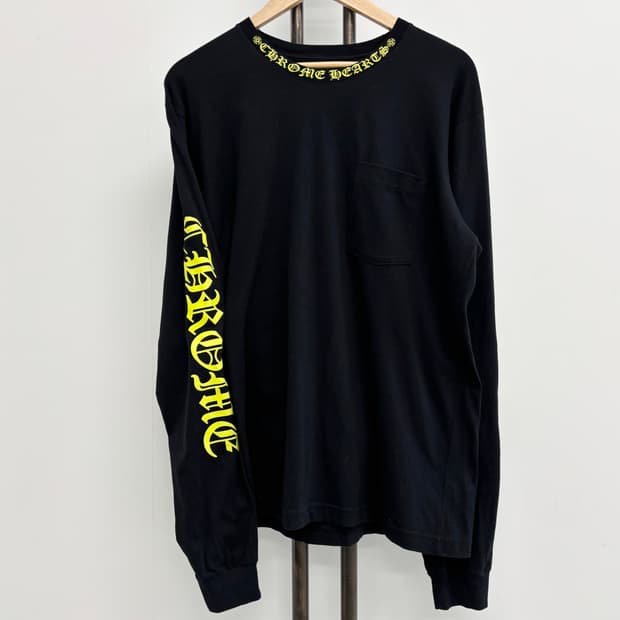 [L]크롬하츠 넥 스크립트 롱 슬리브