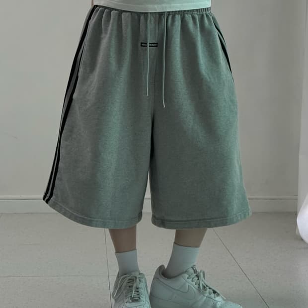 본투윈 그레이 버뮤다 팬츠