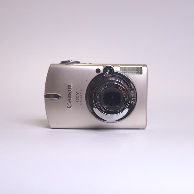 캐논 익시 700(익서스 750 일본 내수 모델) 샴페인 골드 박스셋