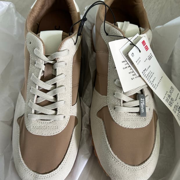 유니클로 콤비네이션 스니커즈 베이지 275