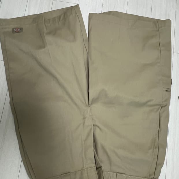 디키즈 42283 루즈핏 워크쇼츠 Khaki