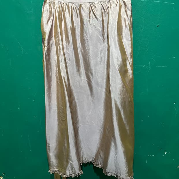 막스마라 매장판 핑크골드 스커트