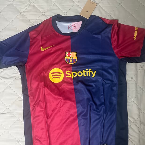 나이키 바르셀로나 유니폼 팝니다