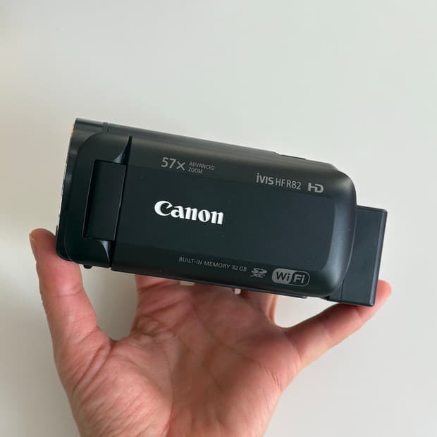 [민트급] 캐논 iVIS HF R82 (R800) 블랙