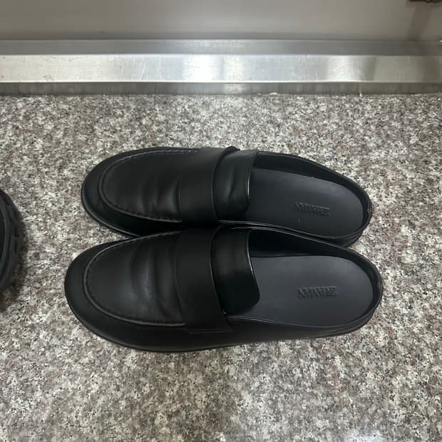 Zara 백리스 로퍼