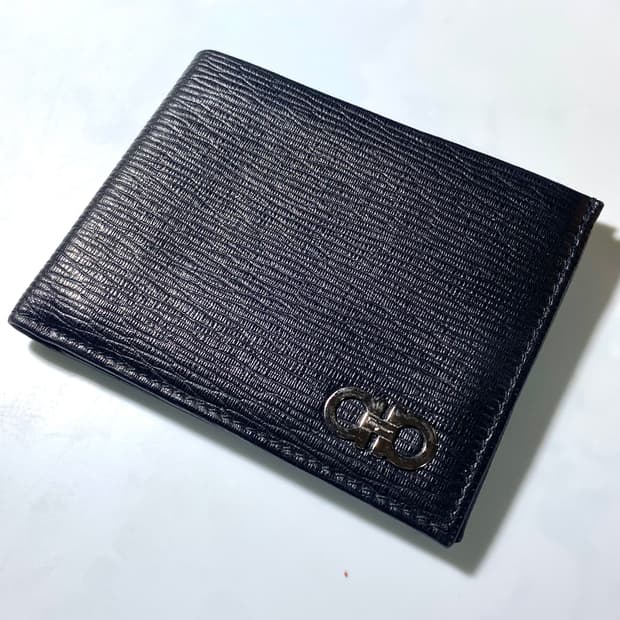 [정품] 페라가모 더블 간치니 헤머드 카프스킨 반지갑