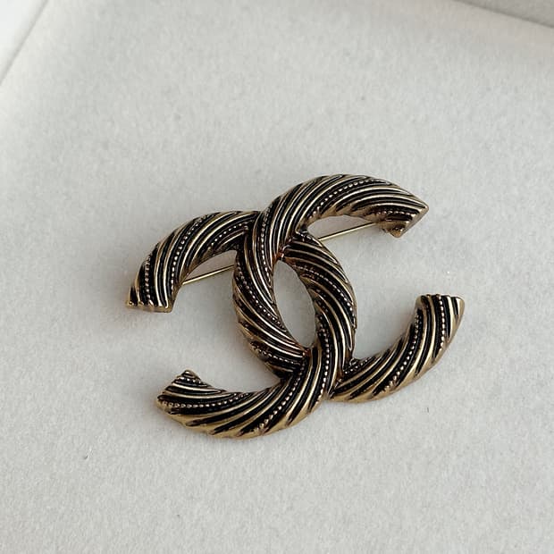 샤넬 브론즈 빈티지 브로치