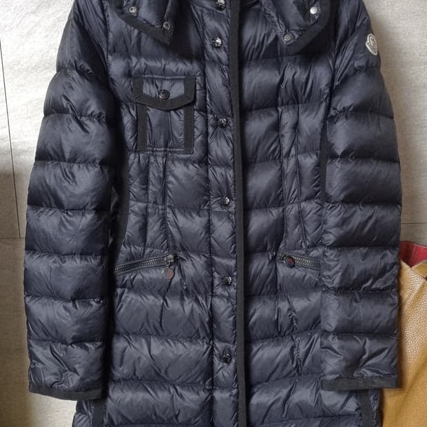 정품) 몽클레어 헤르민 여성 패딩