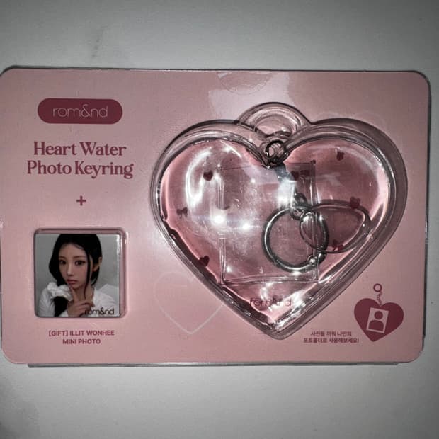 롬앤 하트 워터 키링 + 아일릿 원희 포토