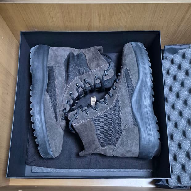 44 / 이지 시즌 5 밀리터리 부츠 오일