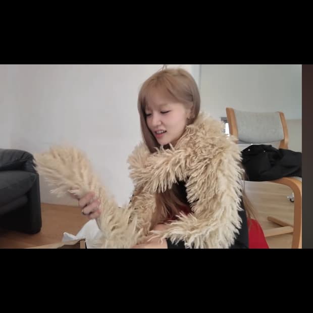 자라 디즈니 퍼 머플러