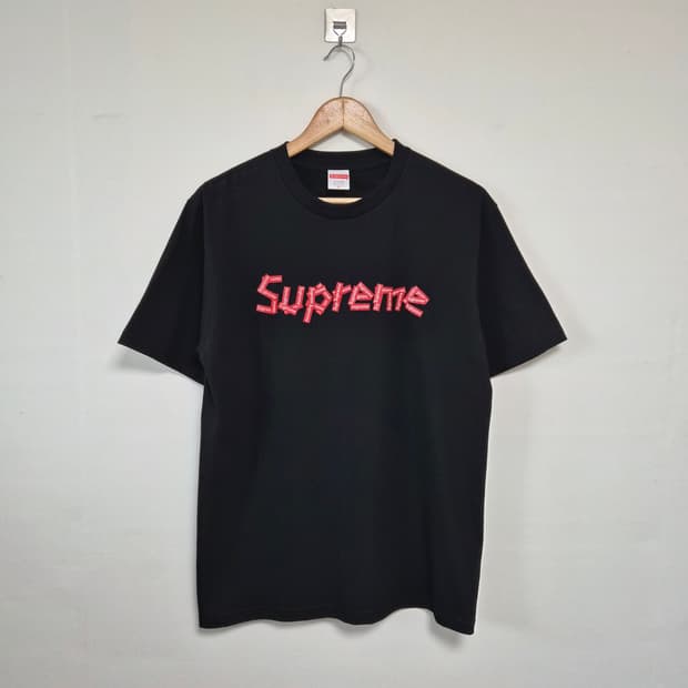 슈프림supreme 로고 티셔츠 M사이즈 - T48