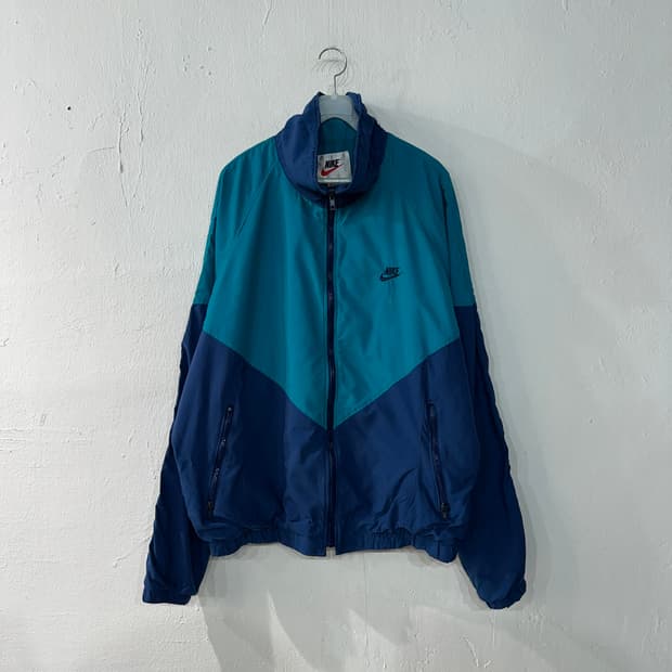 나이키 올드스쿨 바람막이 자켓 105