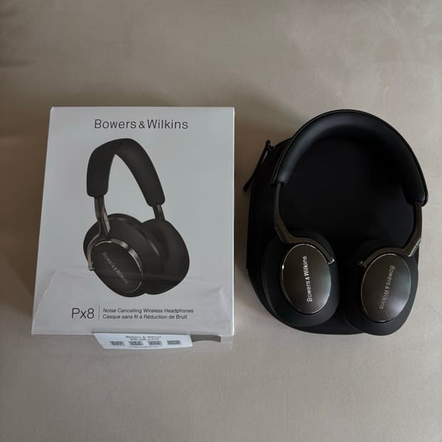 바워스앤윌킨스 px8