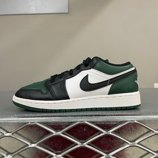 나이키 조던 1 로우 그린토 230