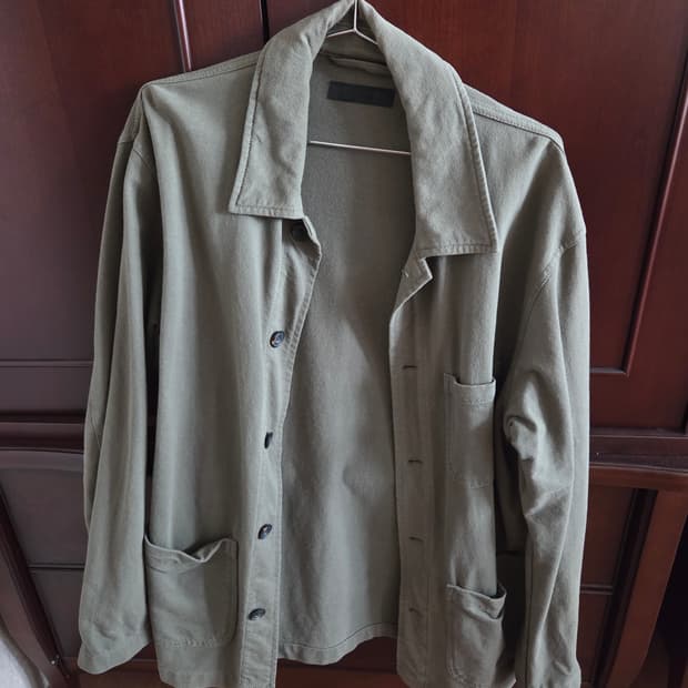 유니클로 L사이즈 카키색 프렌치 워크 자켓