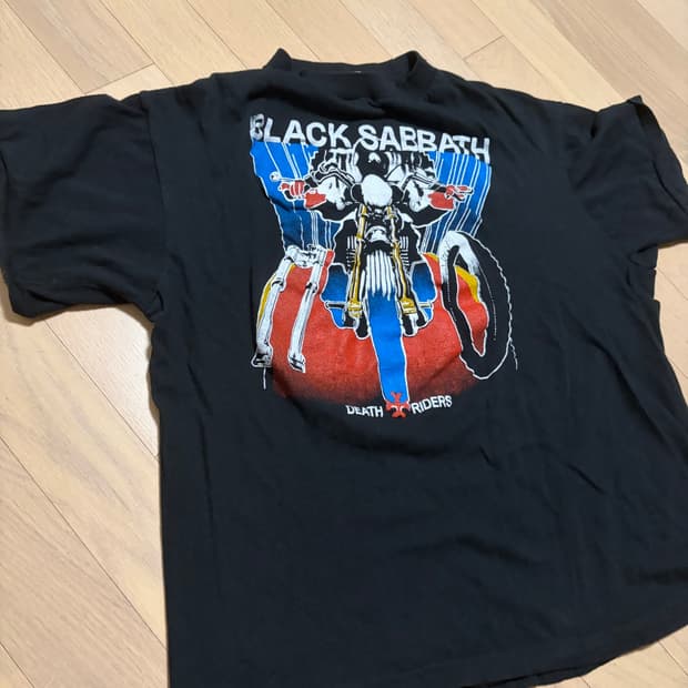Black Sabbath 티셔츠