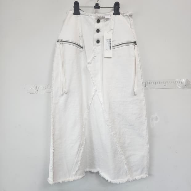 스타일난다 화이트 데님 컷팅 스커트